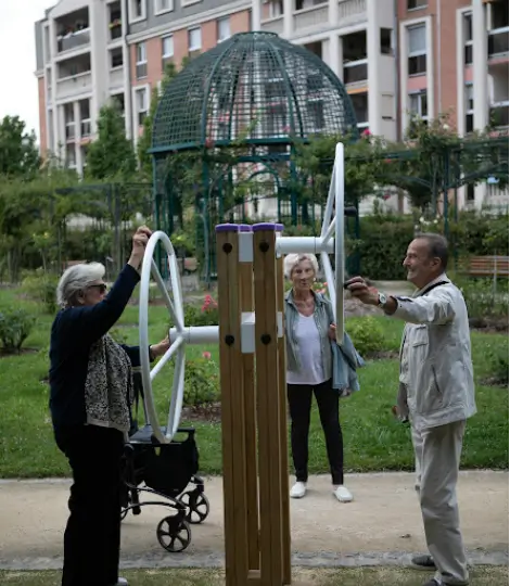 https://equi-libri.fr/wp-content/uploads/2024/10/senior-people-image-1.webp